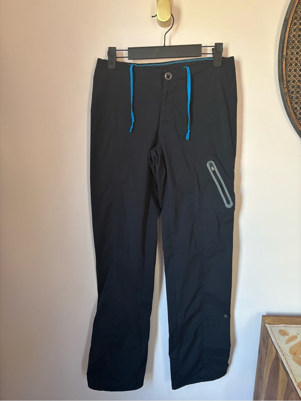 Columbia
Women’s Black Activewear Pants with Blue Drawstring